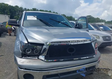 2013 Toyota Tundra Double Cab Sr5 z USA, uszkodzony, nr VIN 5TFRY5F18DX144969